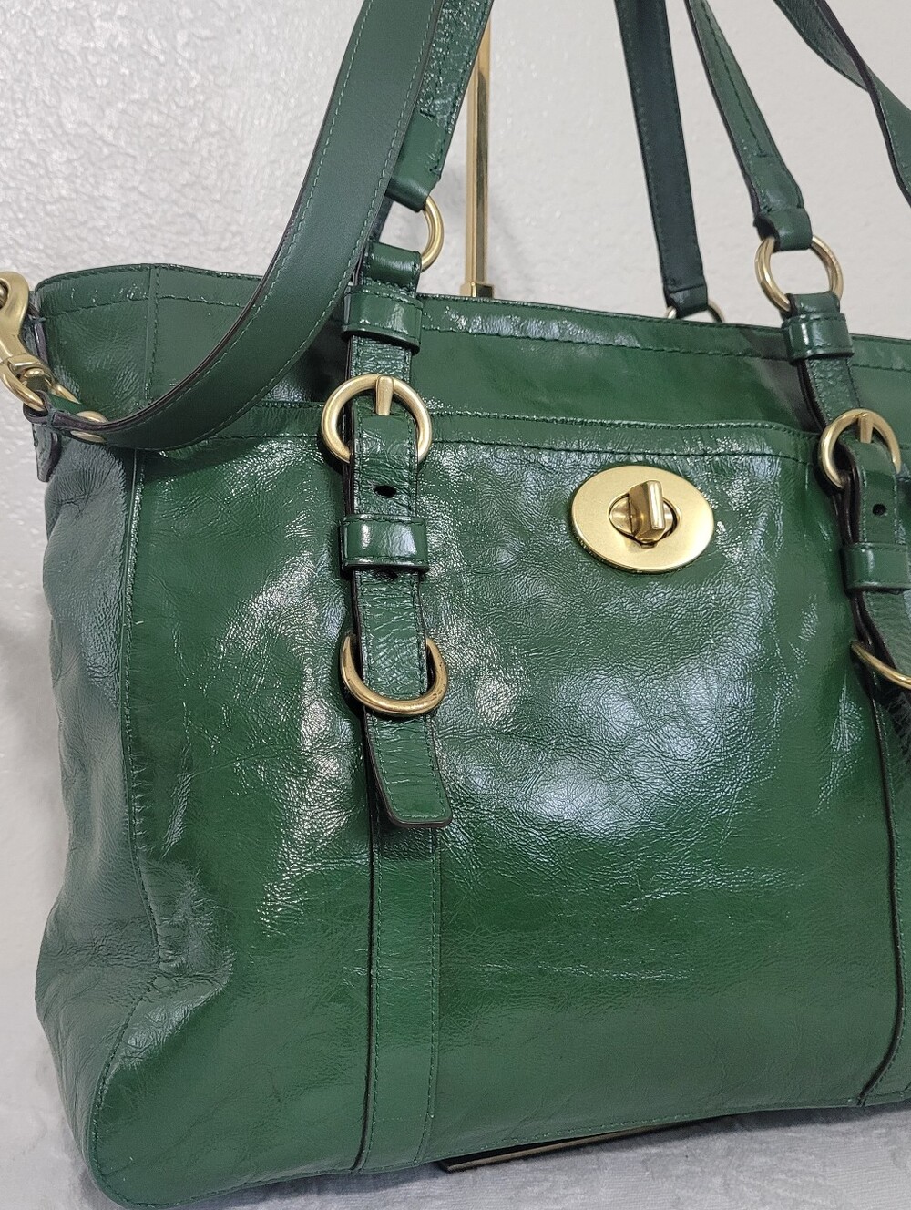 Vintage Coach F14022 Ergo Chelsea Green Patent Leather Pleated Tote Bag Purse - Picture 2 of 16